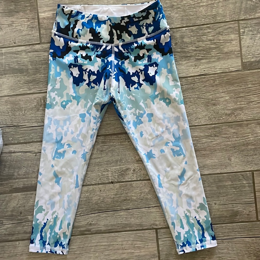Capri yoga pants